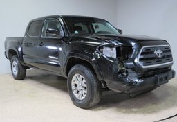 2016 Toyota Tacoma - Image 4