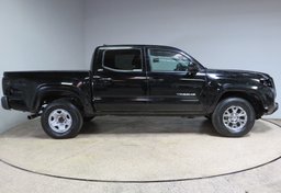 2016 Toyota Tacoma - Image 9