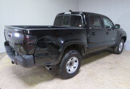 2016 Toyota Tacoma - Image 5