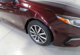 2019 Kia Optima - Image 17