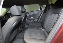 2019 Kia Optima - Image 31