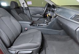 2019 Kia Optima - Image 26