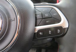 2021 Jeep Compass - Image 38