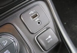 2021 Jeep Compass - Image 43