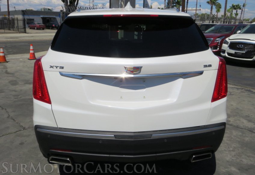 2018 Cadillac XT5 - Image 11