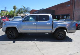 2021 Toyota Tacoma 4WD - Image 12