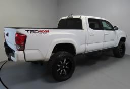 Thumbnail of 2017 Toyota Tacoma