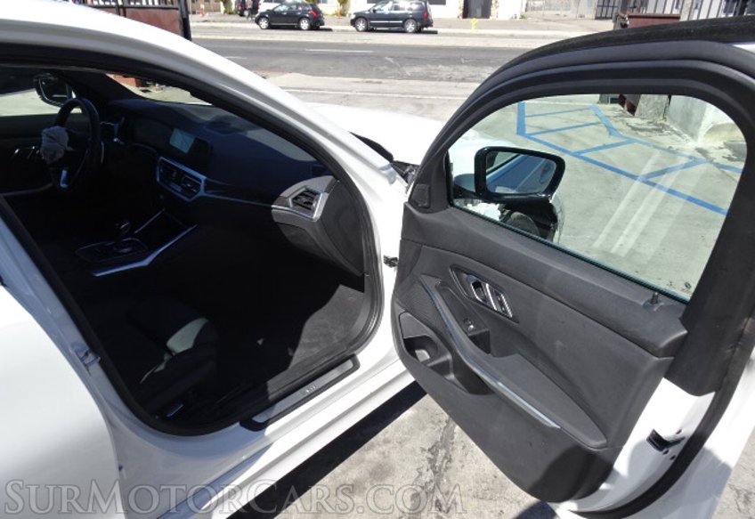 2020 BMW 3 Series - Image 22