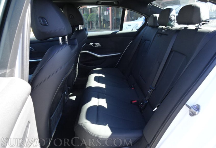 2020 BMW 3 Series - Image 29
