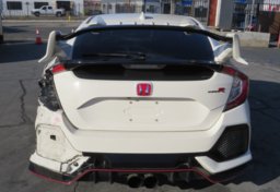 2019 Honda Civic Type R - Image 11