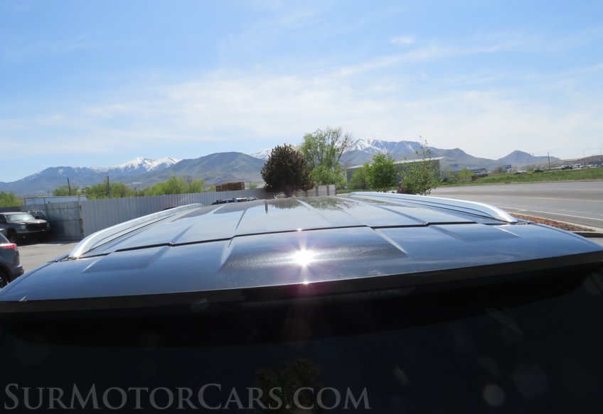 2022 GMC Yukon XL - Image 17