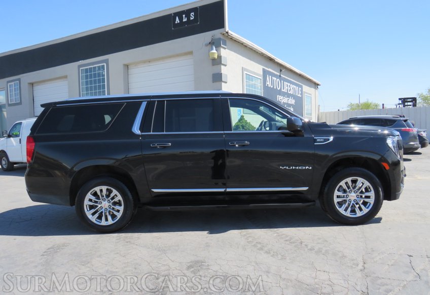 2022 GMC Yukon XL - Image 9