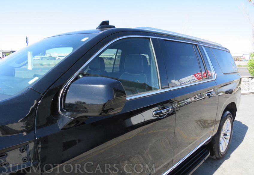 2022 GMC Yukon XL - Image 13