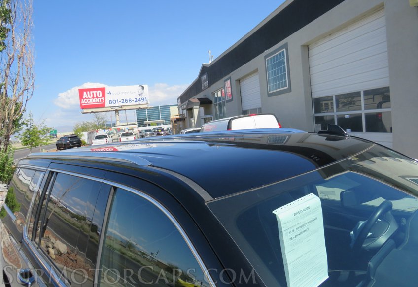 2022 GMC Yukon XL - Image 18