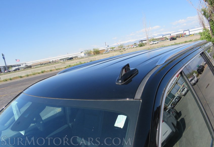 2022 GMC Yukon XL - Image 16