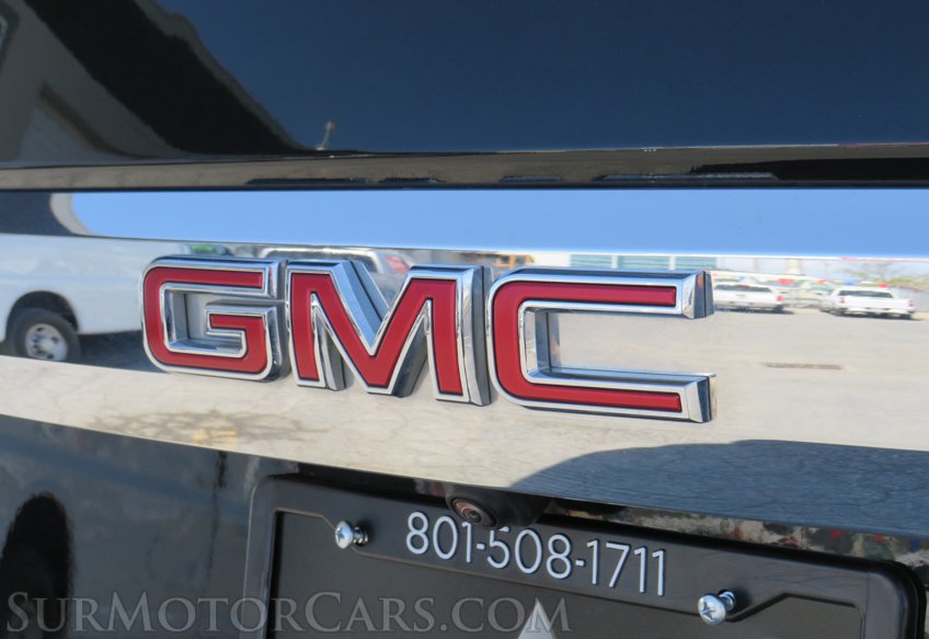 2022 GMC Yukon XL - Image 24