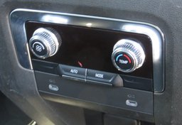 2022 GMC Yukon XL - Image 49