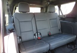 2022 GMC Yukon XL - Image 30