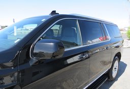 2022 GMC Yukon XL - Image 13