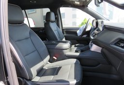 2022 GMC Yukon XL - Image 28