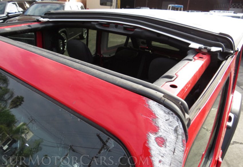 2021 Jeep Wrangler - Image 17