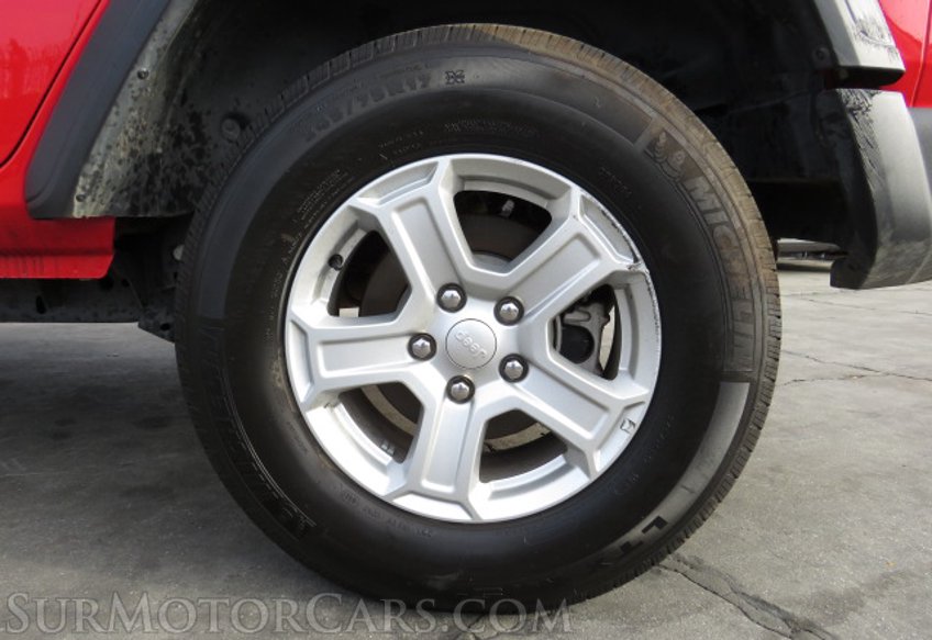 2021 Jeep Wrangler - Image 11