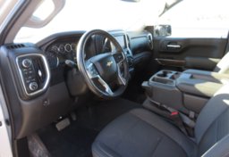 2019 Chevrolet Silverado 1500 - Image 31