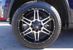 2014 Jeep Grand Cherokee - Image 20