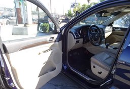 2014 Jeep Grand Cherokee - Image 22