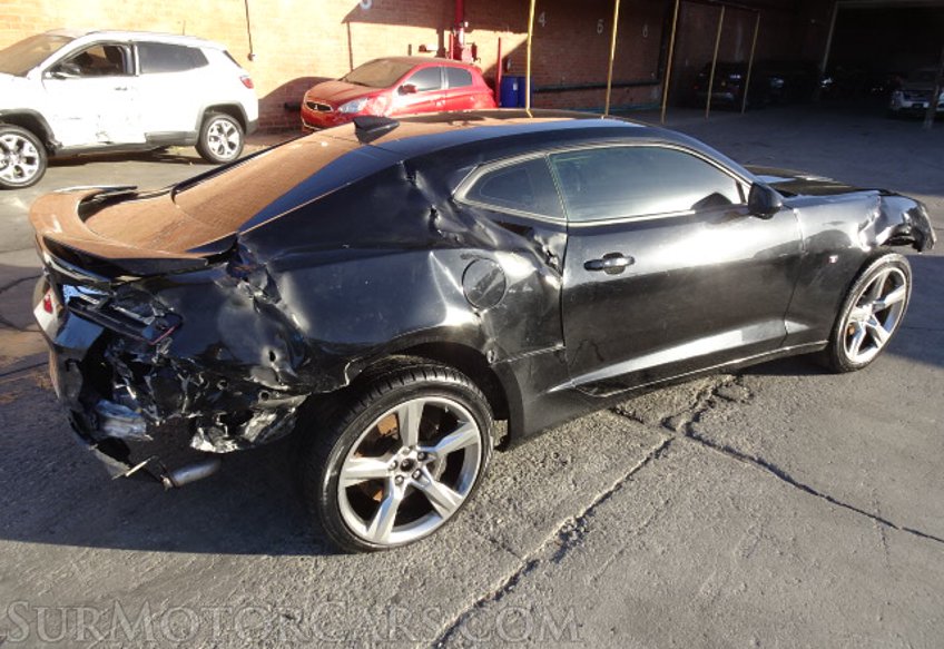 2017 Chevrolet Camaro - Image 10