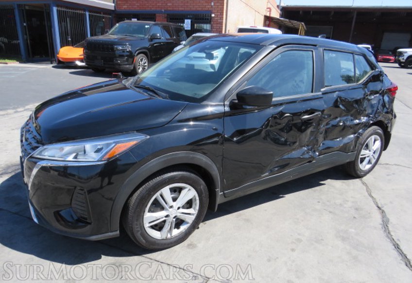 2021 Nissan Kicks - Image 2