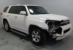 2013 Toyota 4Runner SR5 - Image 2