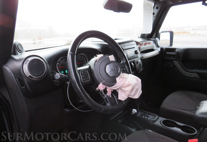 2014 Jeep Wrangler Unlimited - Image 23