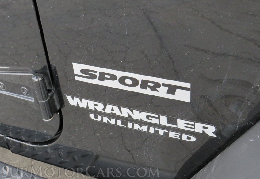2014 Jeep Wrangler Unlimited - Image 21