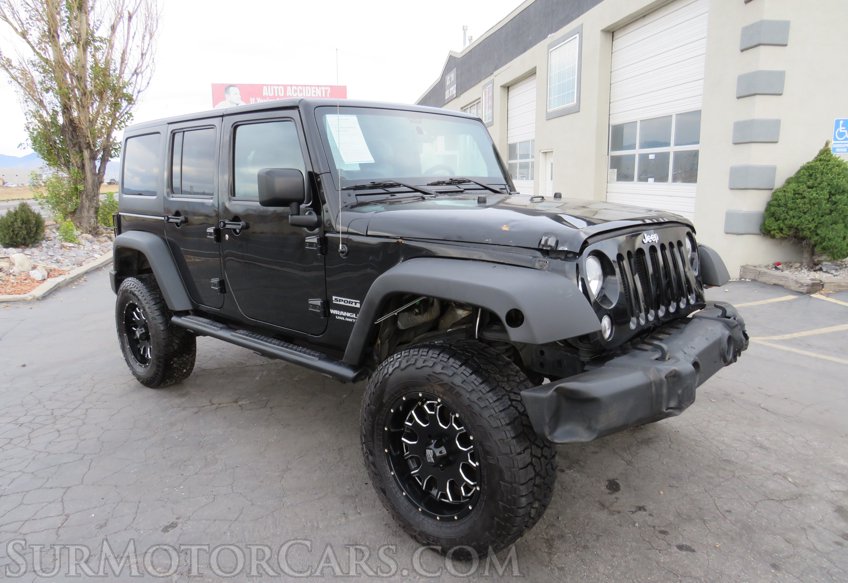 2014 Jeep Wrangler Unlimited - Image 2