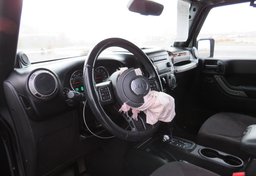 2014 Jeep Wrangler Unlimited - Image 23