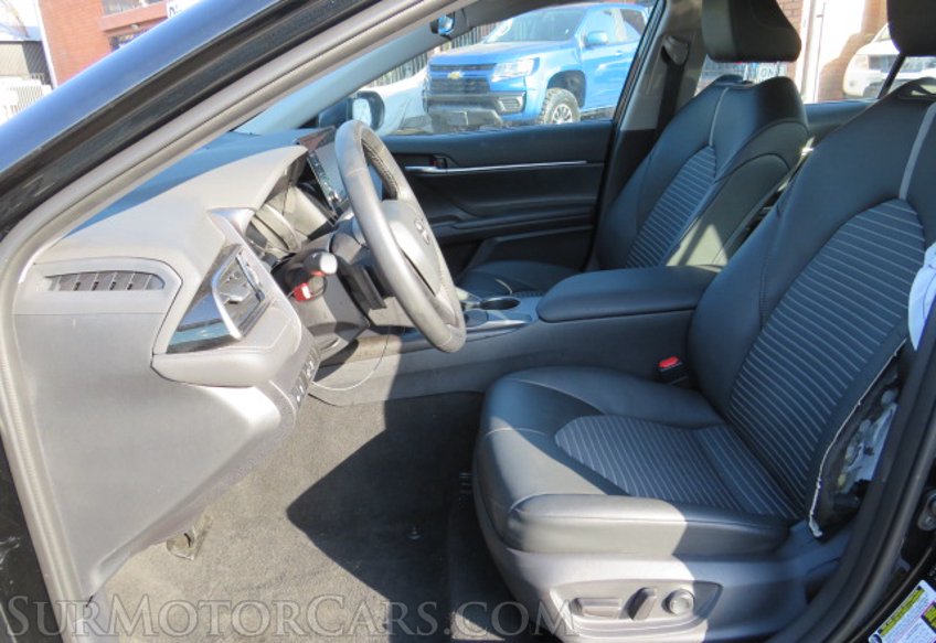 2021 Toyota Camry - Image 25