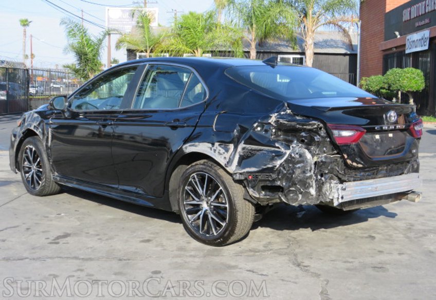 2021 Toyota Camry - Image 7