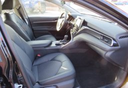 2021 Toyota Camry - Image 22