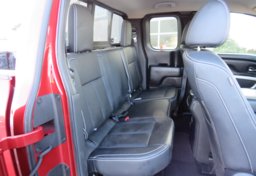 2018 Nissan Titan - Image 30