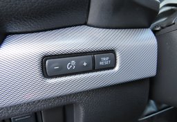 2018 Nissan Titan - Image 50