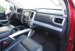 2018 Nissan Titan - Image 25