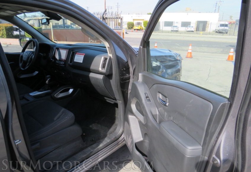 2022 Nissan Frontier - Image 17