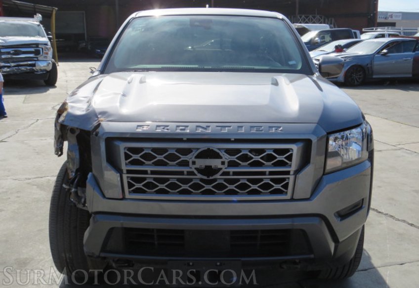 2022 Nissan Frontier - Image 9