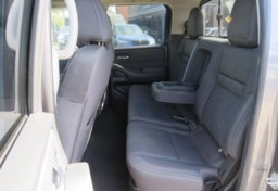 2022 Nissan Frontier - Image 24