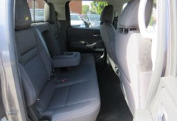 2022 Nissan Frontier - Image 25