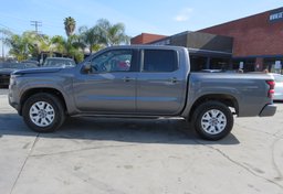 2022 Nissan Frontier - Image 10