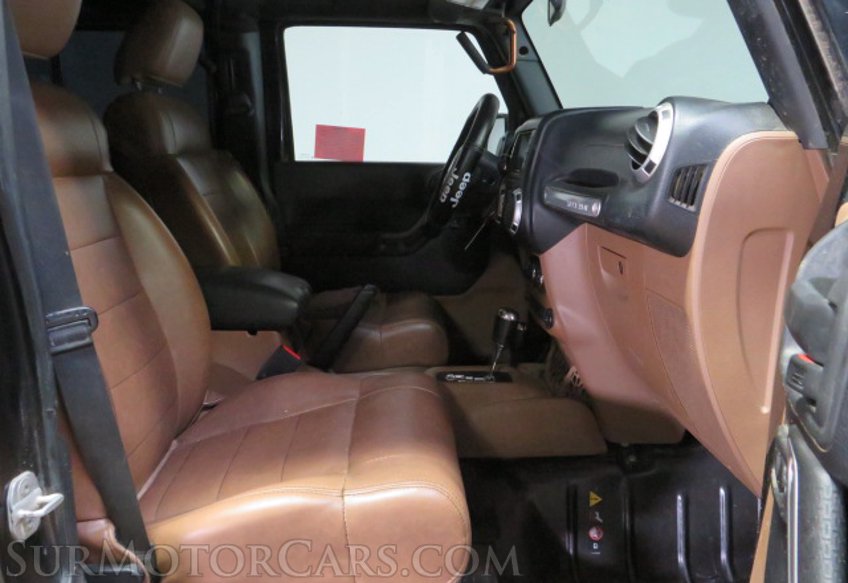 2012 Jeep Wrangler Unlimited - Image 22