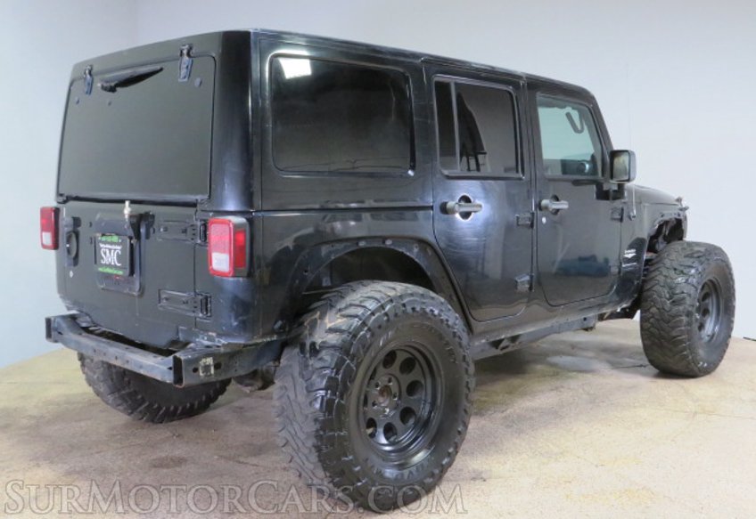 2012 Jeep Wrangler Unlimited - Image 7