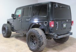 2012 Jeep Wrangler Unlimited - Image 10